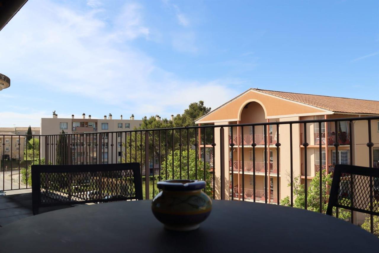 Uzes Centre La Terrasse Des Capucines Avec Garage Privee Lägenhet Exteriör bild